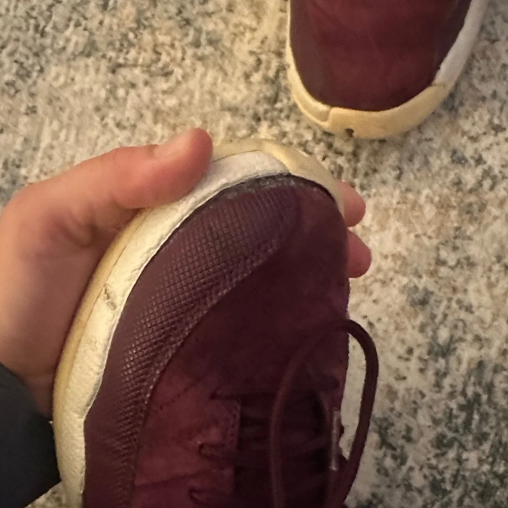 🔴 SOLD 🔴 Air Jordan Burgundy Retro 12 - Picture 9 of 12